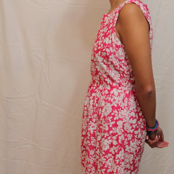 Floral lined dress with belt - Picture 9 of 10